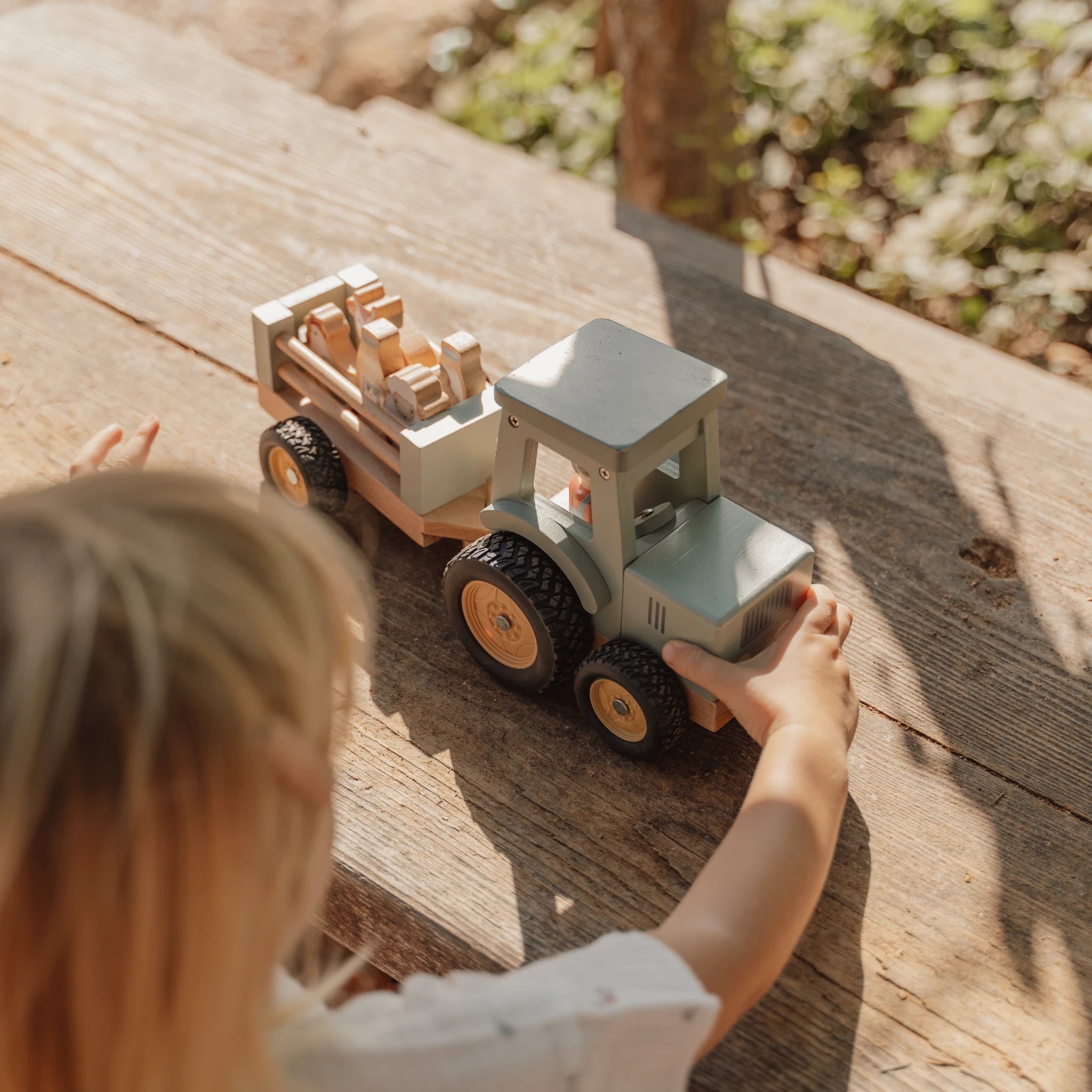 Traktor mit Anhänger Little Farm - Little Dutch