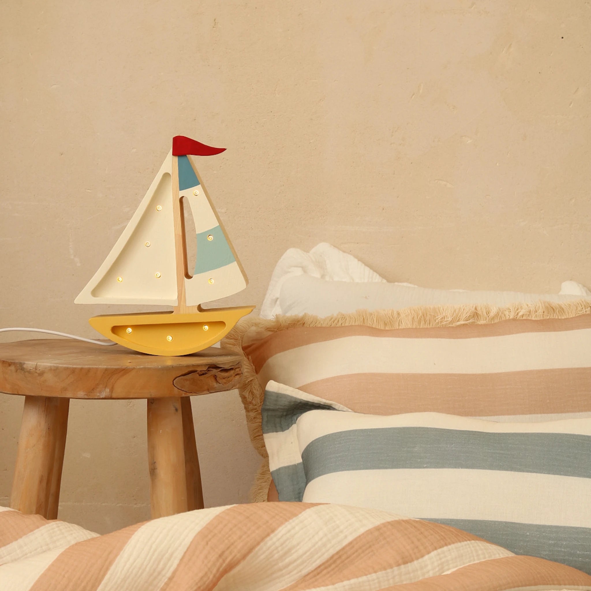 Holzlampe Segelboot gelb - Little Lights