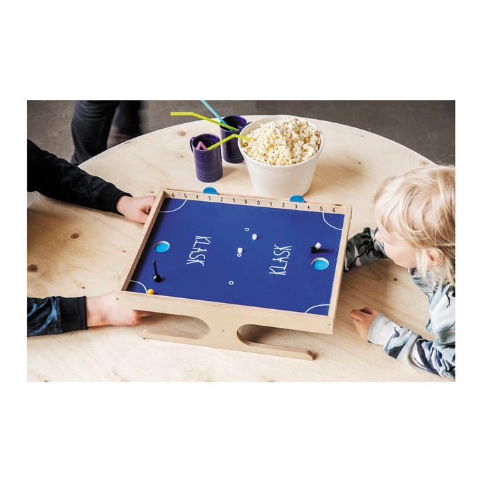 KLASK – Das magnetische Actionspiel aus Dänemark für 2 Spieler ab 8 Jahren